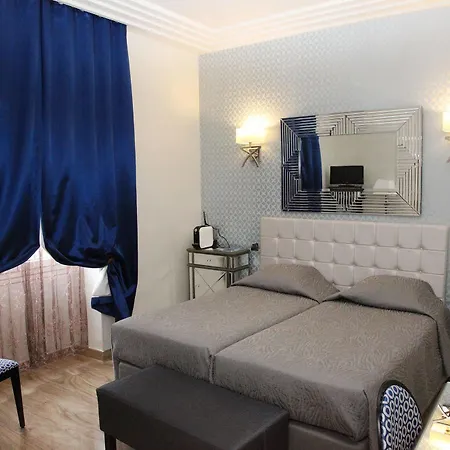 Le Meurice Hotel 3*